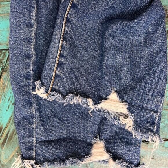 Levi's Wedgie Skinny Jeans Raw Frayed Hem Button Fly Size 16 Medium Wash Denim - Picture 7 of 13